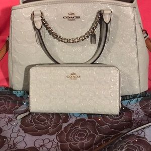 Coach pin small Margot with wallet nwt